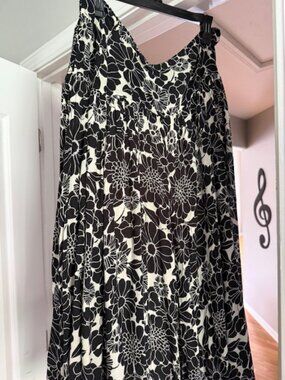 pretty black and white Anthropologie skirt